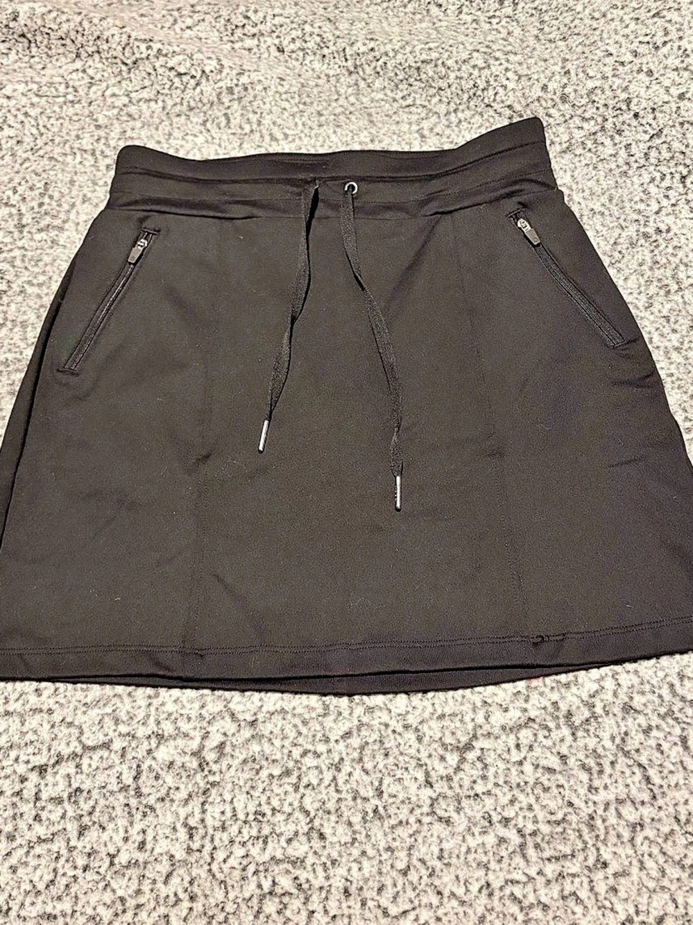 Hyba Mini Skirt with Built-In Shorts in Black Size XS Like New